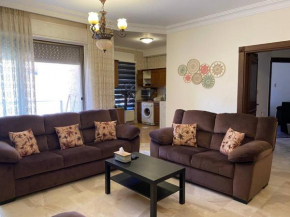 2-Bedroom / 1 KING + Parking - Abdoun Located